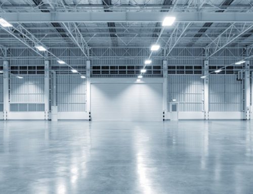 Comment éviter les risques professionnels grâce à un sol conforme ?